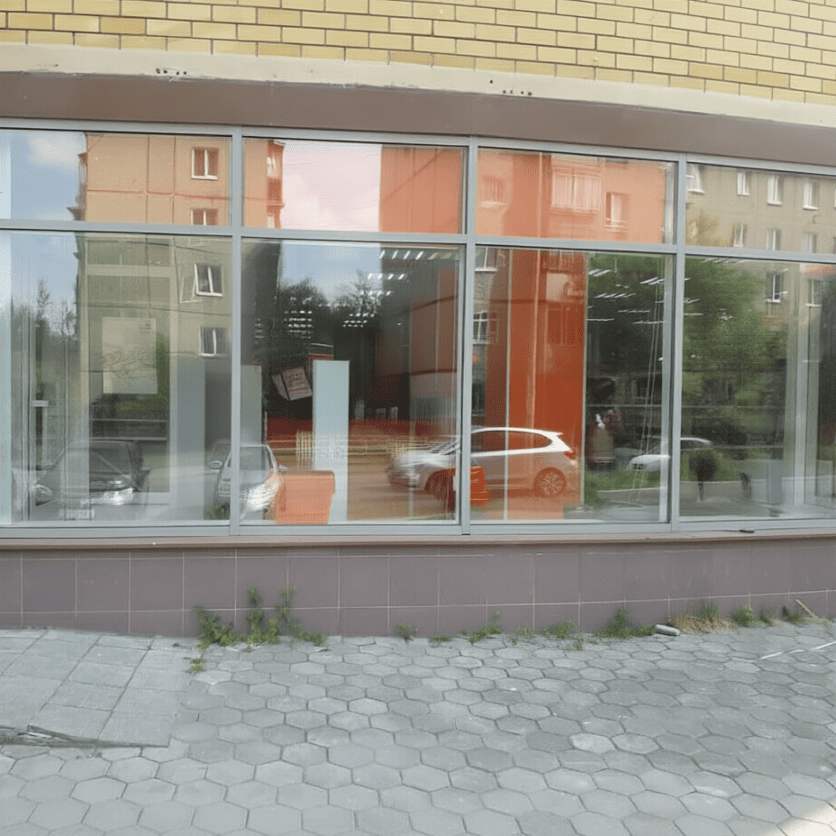 Витрина магазина после мойки