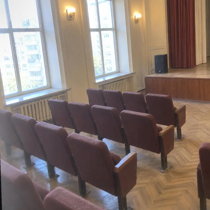 Актовый зал готов к мероприятию